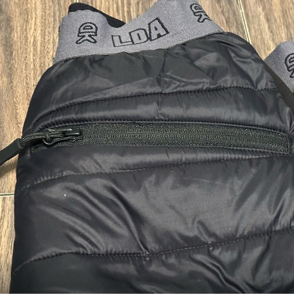 Little Donkey Andy Hybrid Shorts - Picture 2 of 9